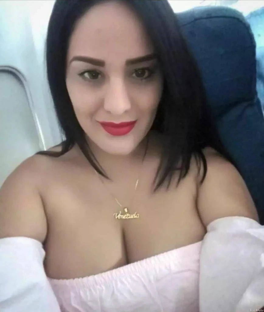 Gabriela, 34