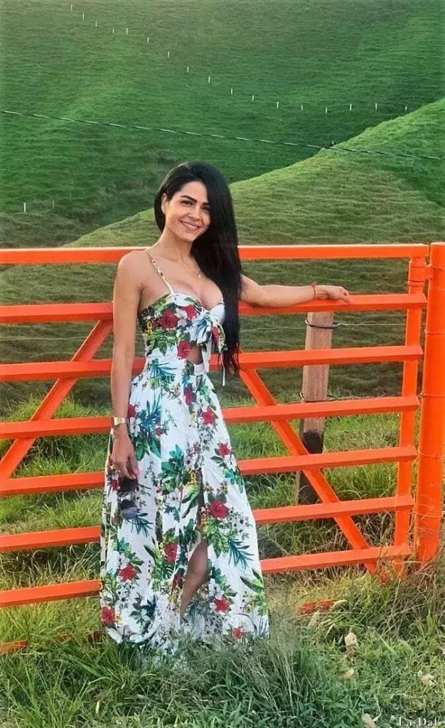 Manuella, 41