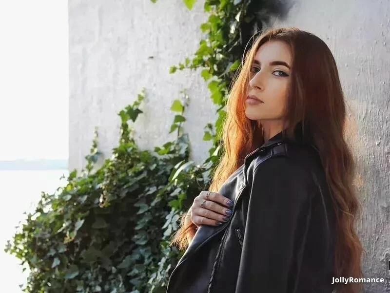 Anastasia, 22