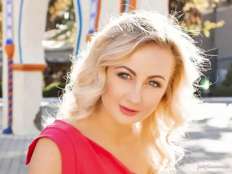 Galyna, 41
